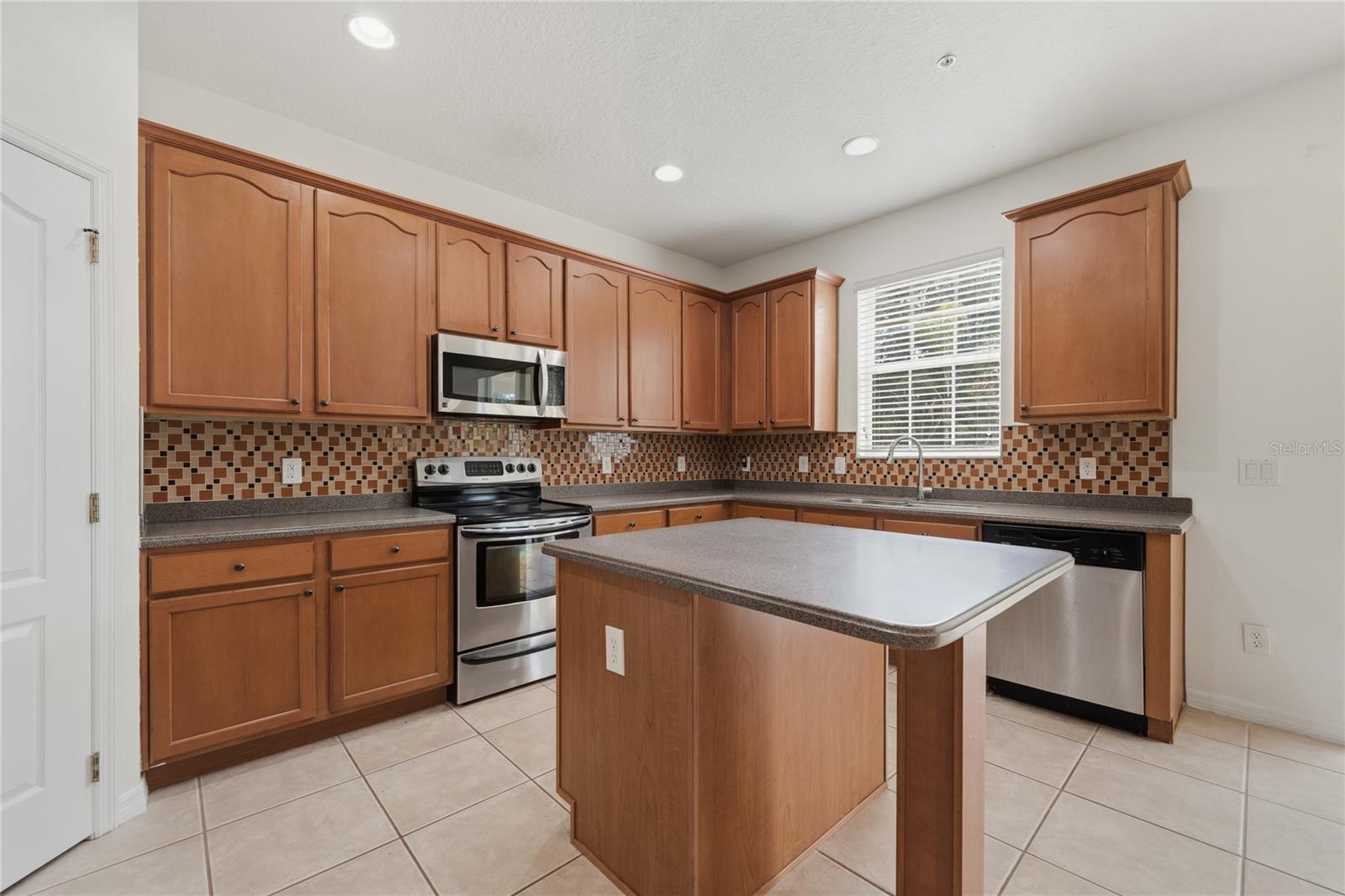 EAST PARK - Residential Lease