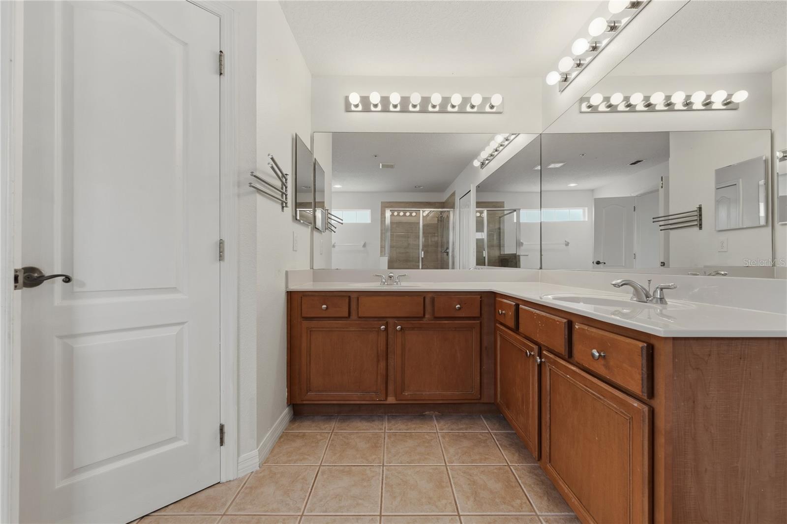 EAST PARK - Residential Lease