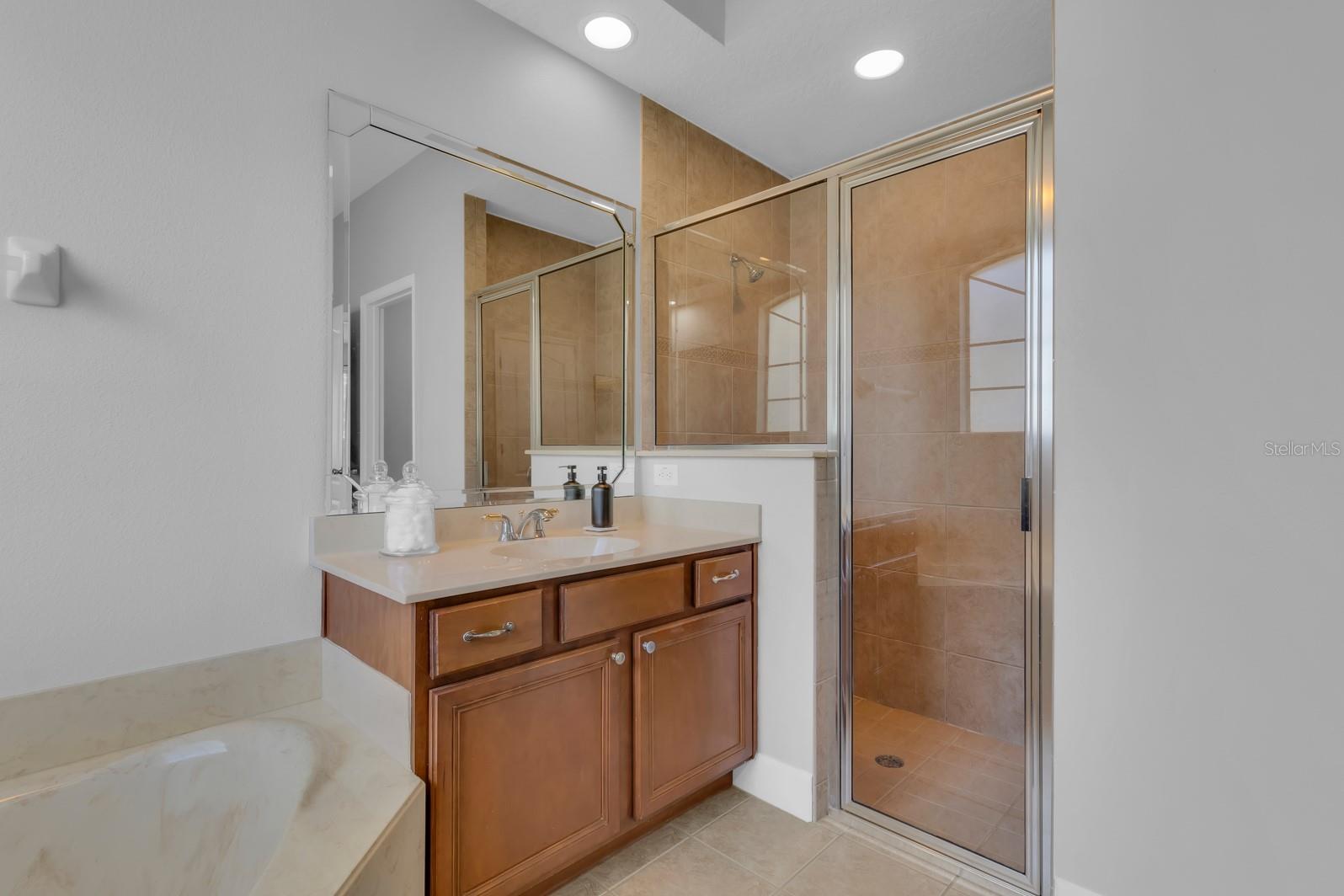 ROCK SPGS RDG PH V-C - Residential