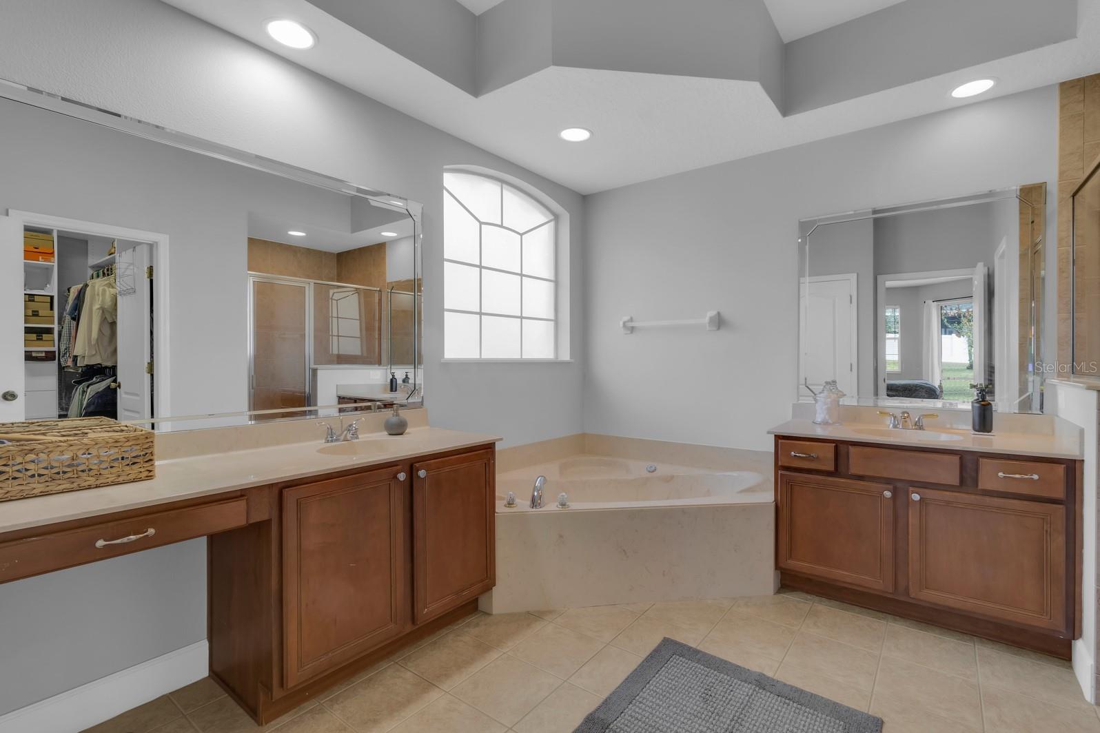 ROCK SPGS RDG PH V-C - Residential