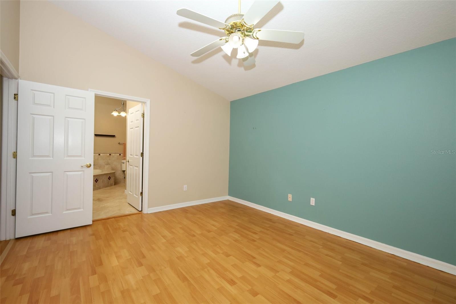 WEKIVA VILLAS - Residential