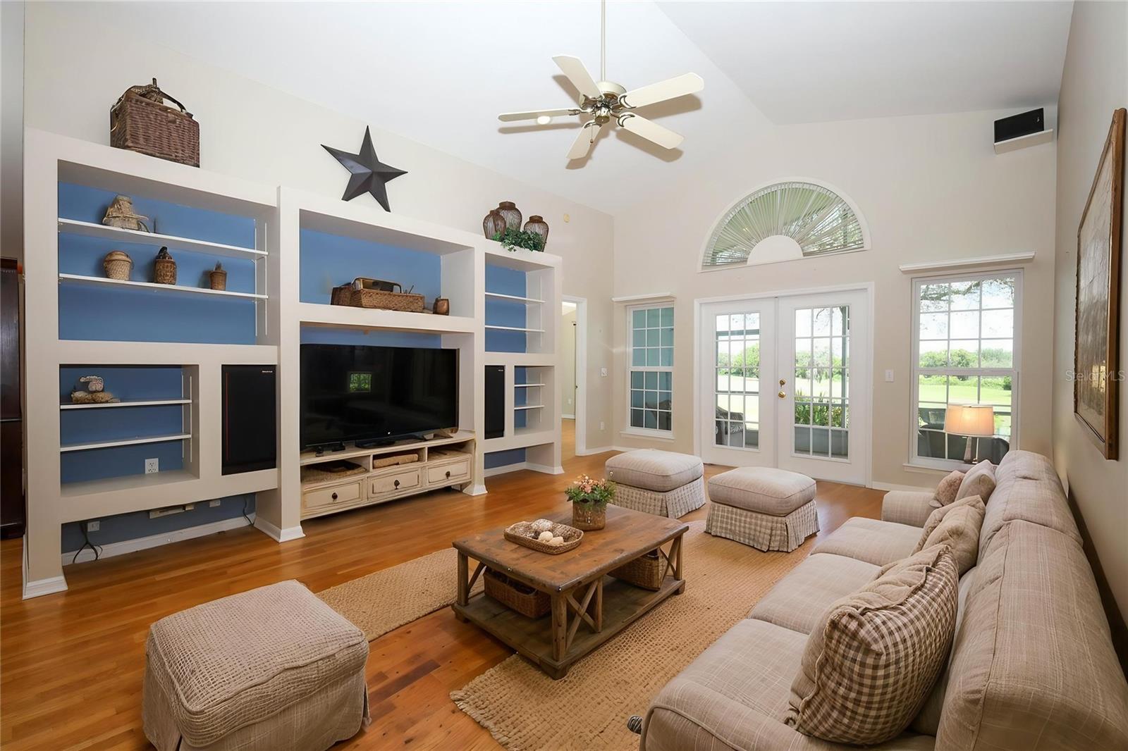 WEKIVA VILLAS - Residential