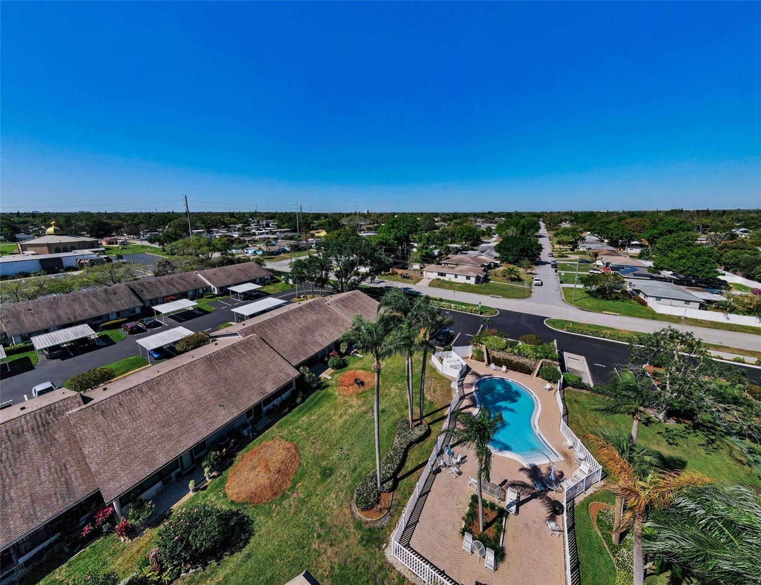 HARSHAW LAKE PARK CONDO - Residential