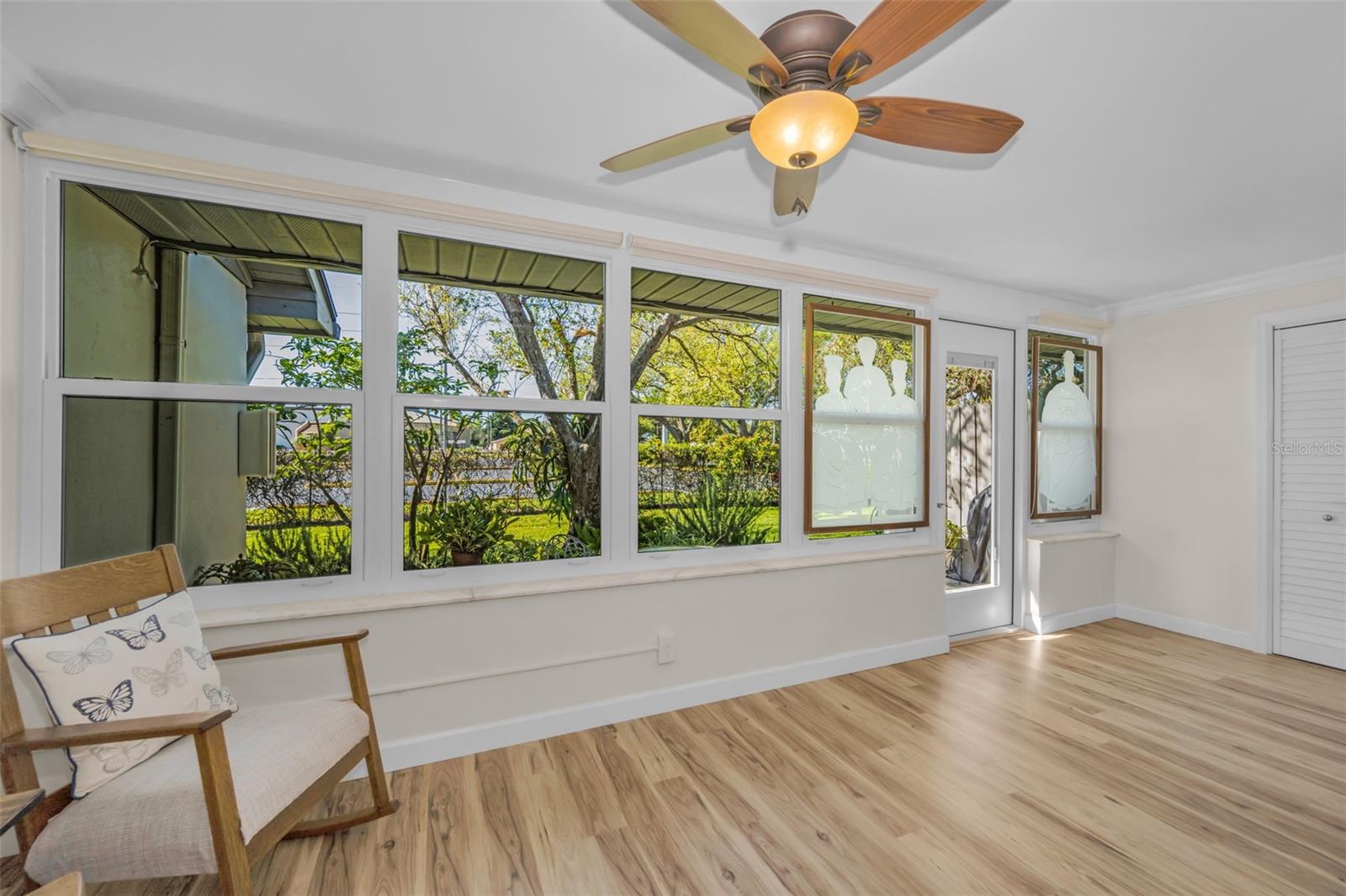 HARSHAW LAKE PARK CONDO - Residential