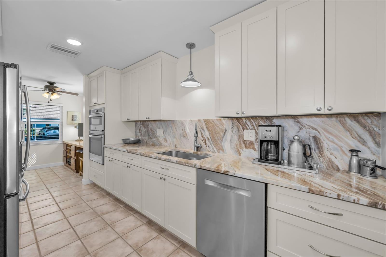 HARSHAW LAKE PARK CONDO - Residential