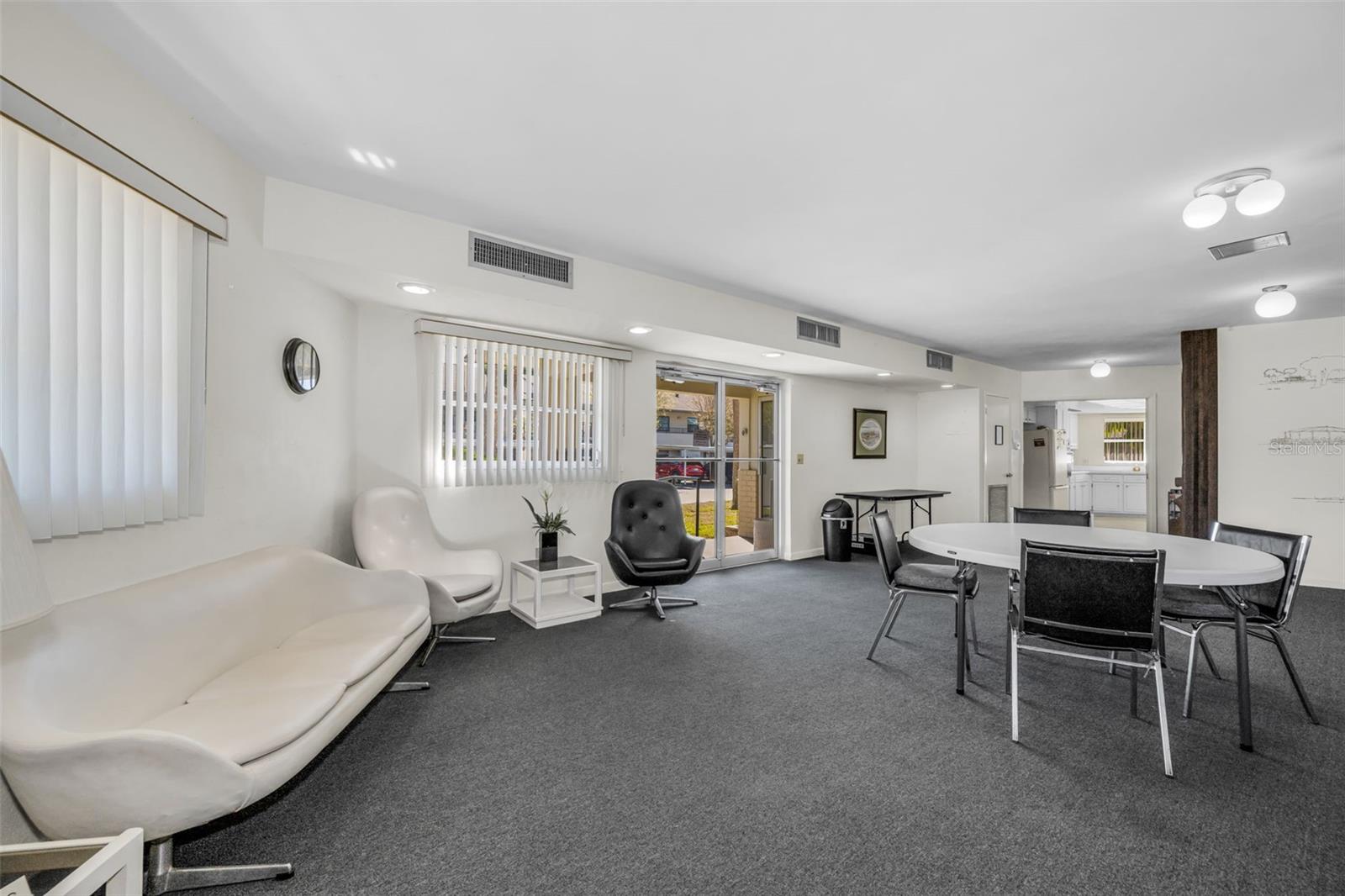 HARSHAW LAKE PARK CONDO - Residential