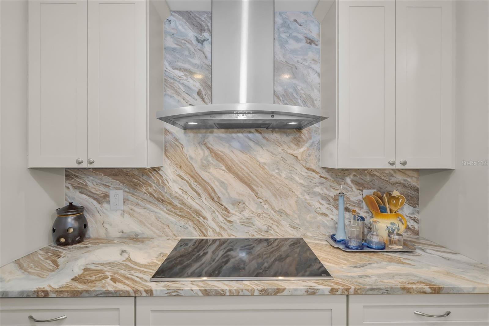 HARSHAW LAKE PARK CONDO - Residential