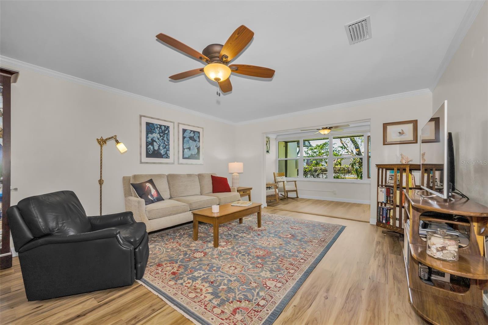 HARSHAW LAKE PARK CONDO - Residential