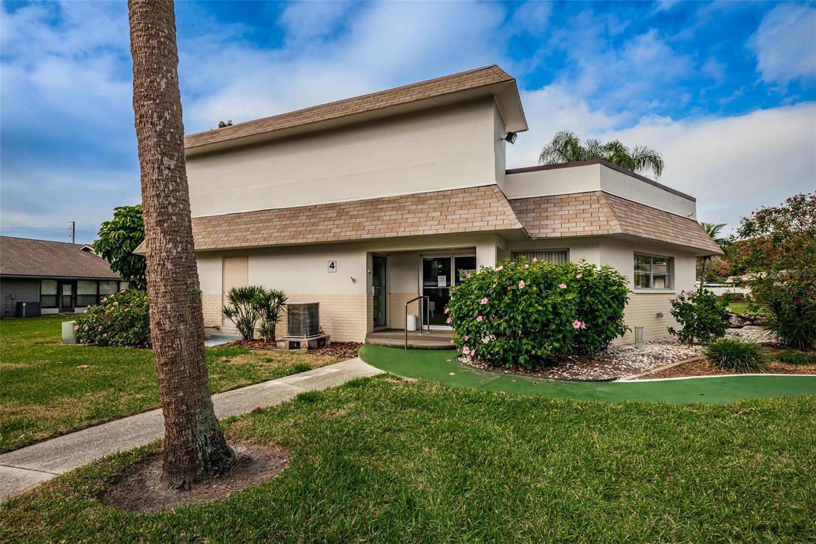 HARSHAW LAKE PARK CONDO - Residential