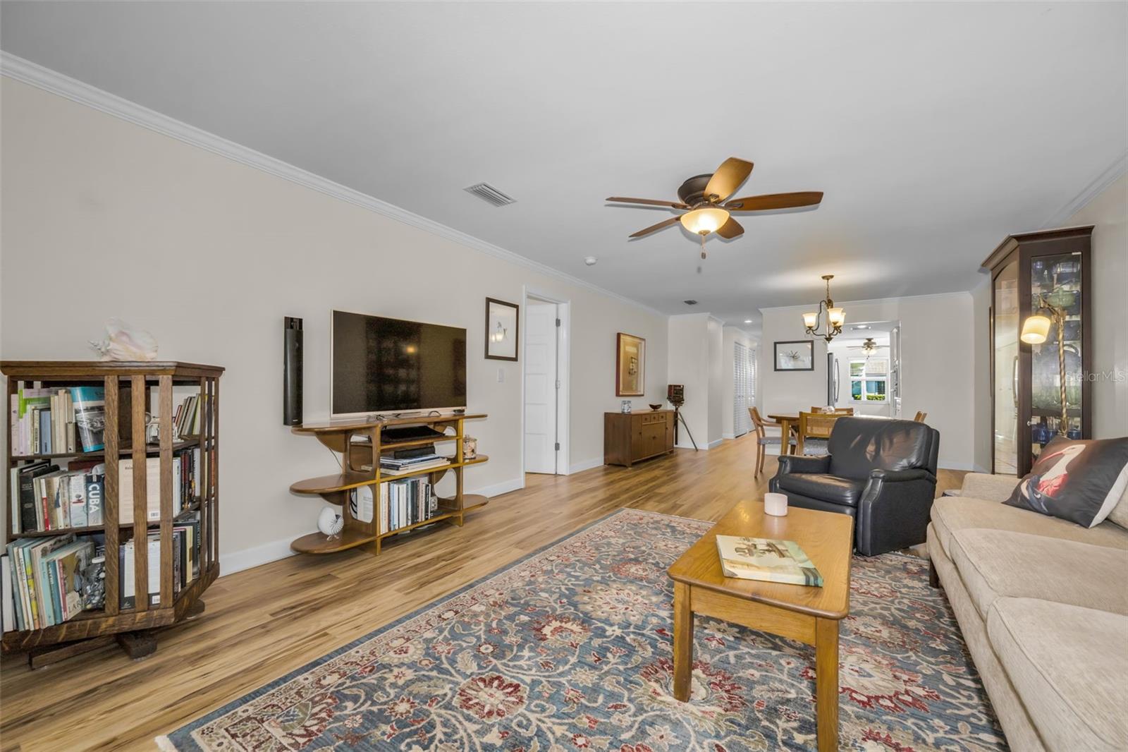 HARSHAW LAKE PARK CONDO - Residential