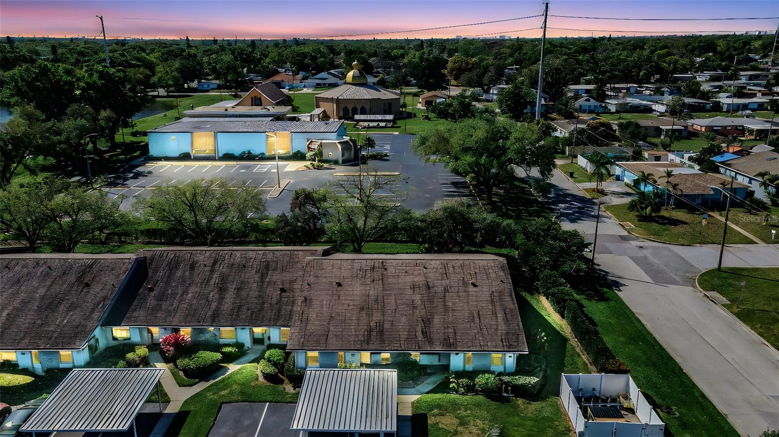 HARSHAW LAKE PARK CONDO - Residential