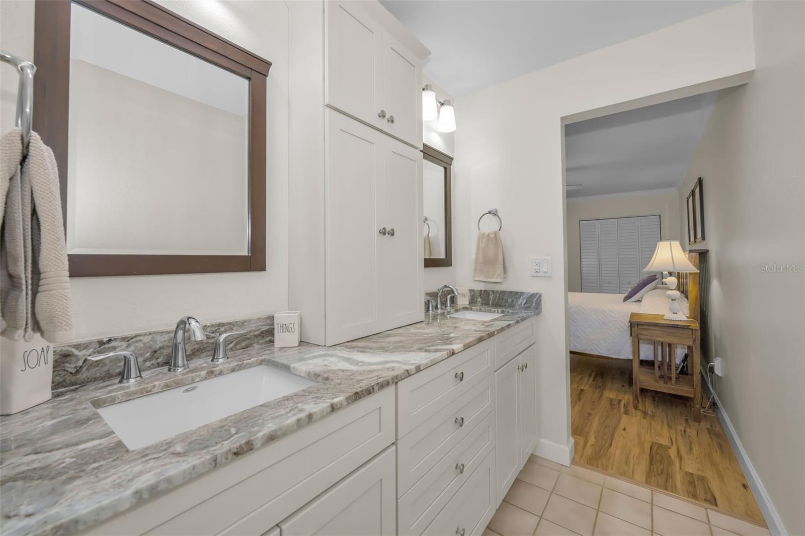 HARSHAW LAKE PARK CONDO - Residential