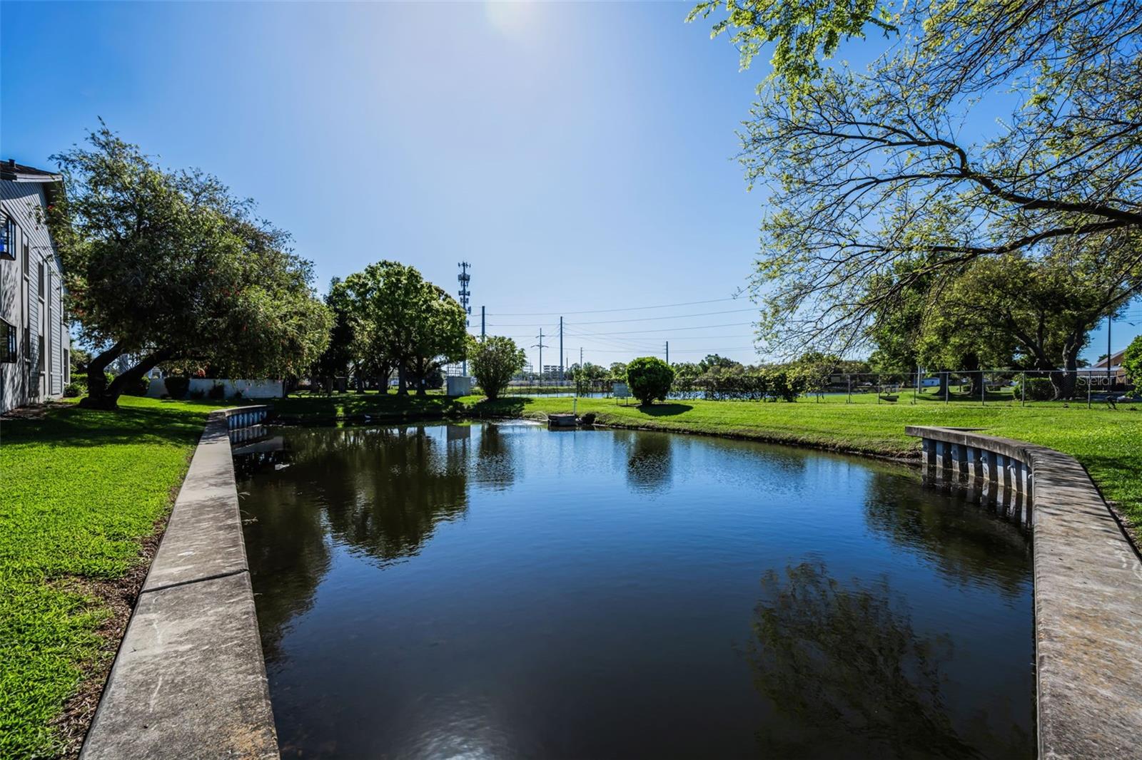 HARSHAW LAKE PARK CONDO - Residential