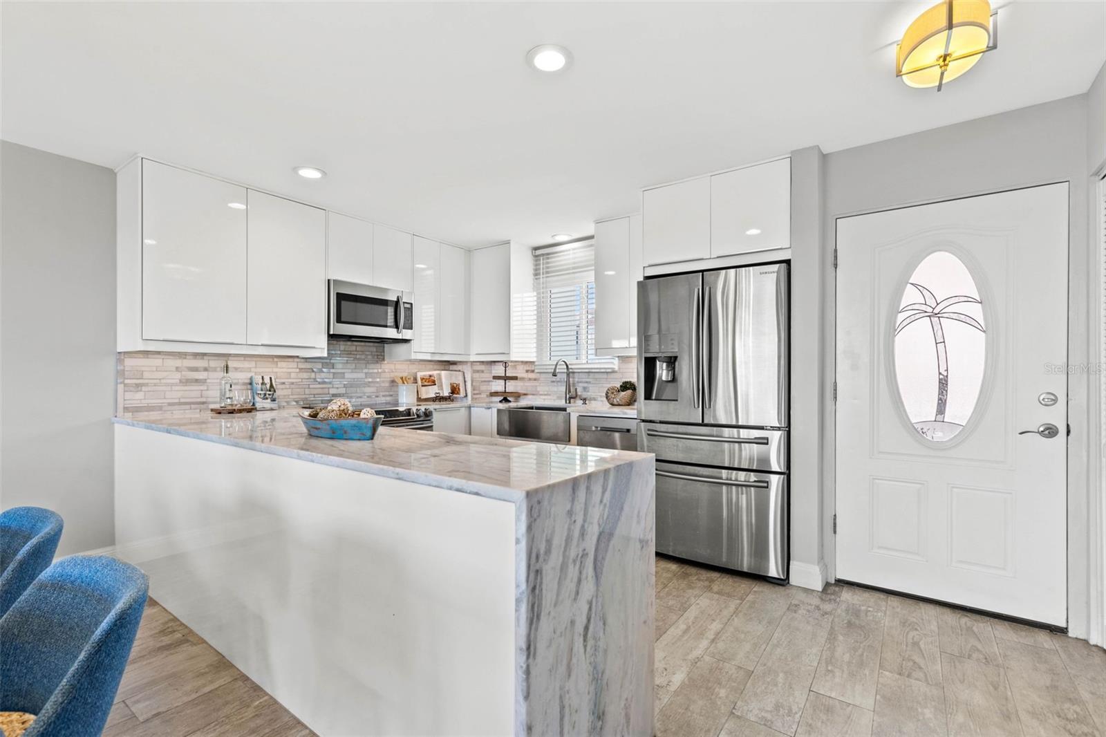 BRIGHTWATERS TOWER OF SNELL ISLE - Residential