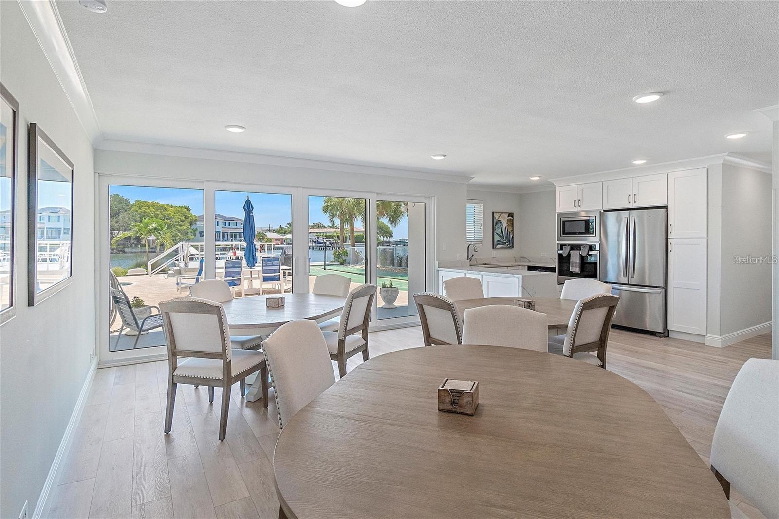 BRIGHTWATERS TOWER OF SNELL ISLE - Residential