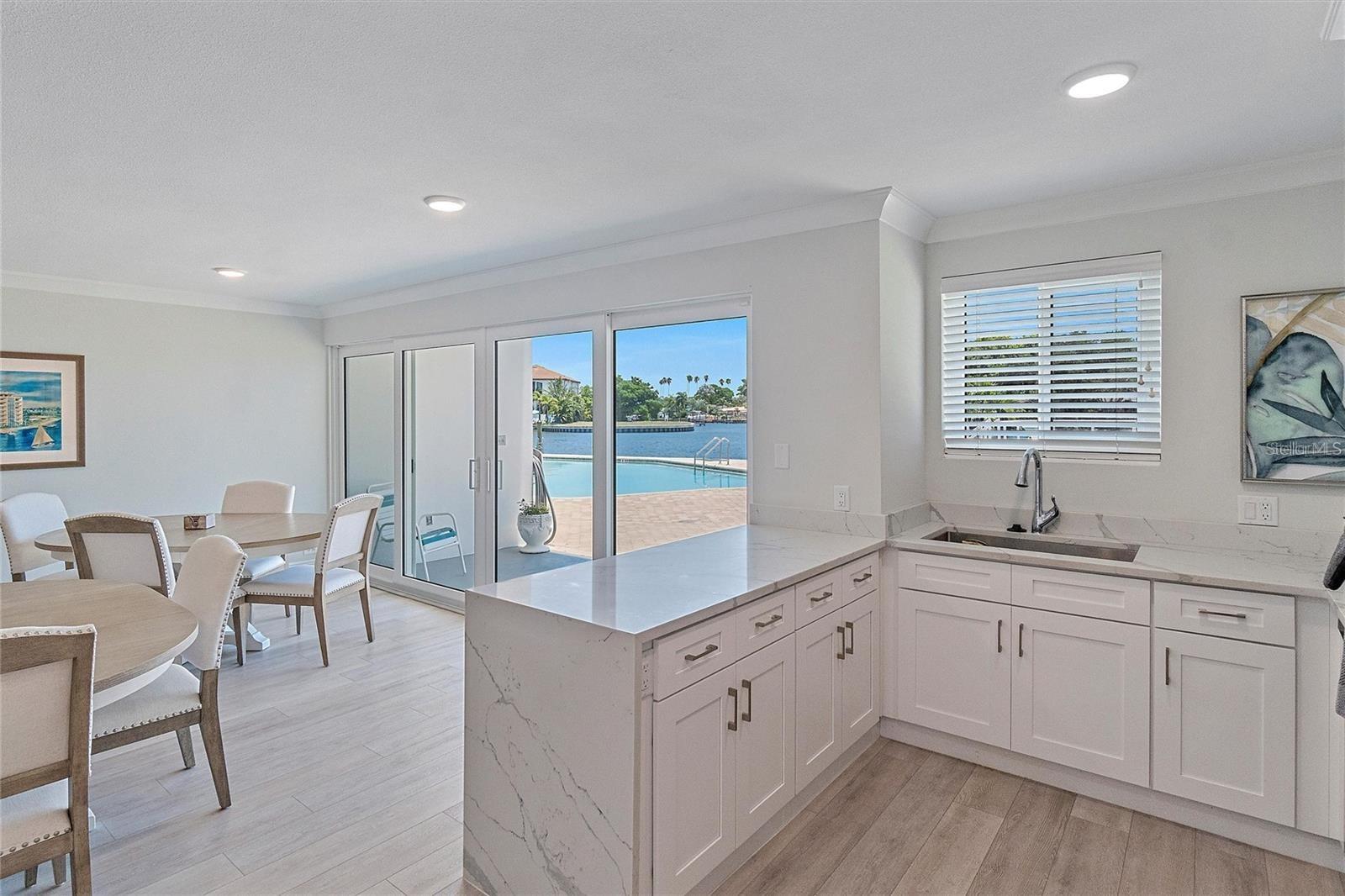 BRIGHTWATERS TOWER OF SNELL ISLE - Residential