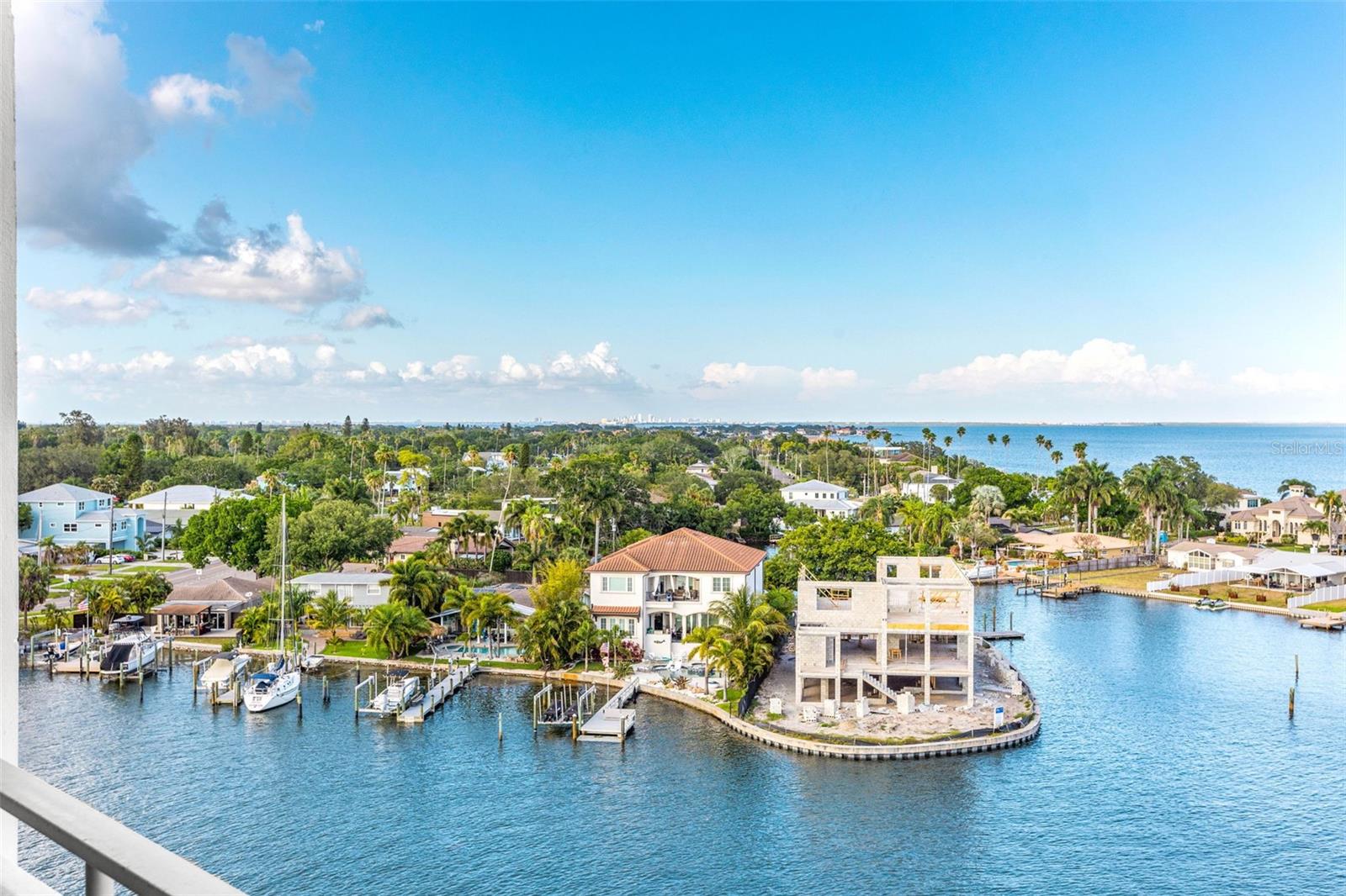 BRIGHTWATERS TOWER OF SNELL ISLE - Residential