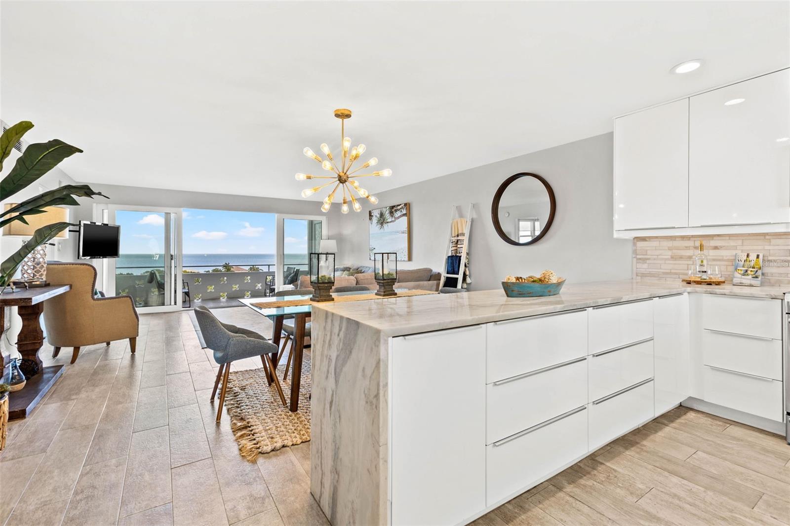 BRIGHTWATERS TOWER OF SNELL ISLE - Residential