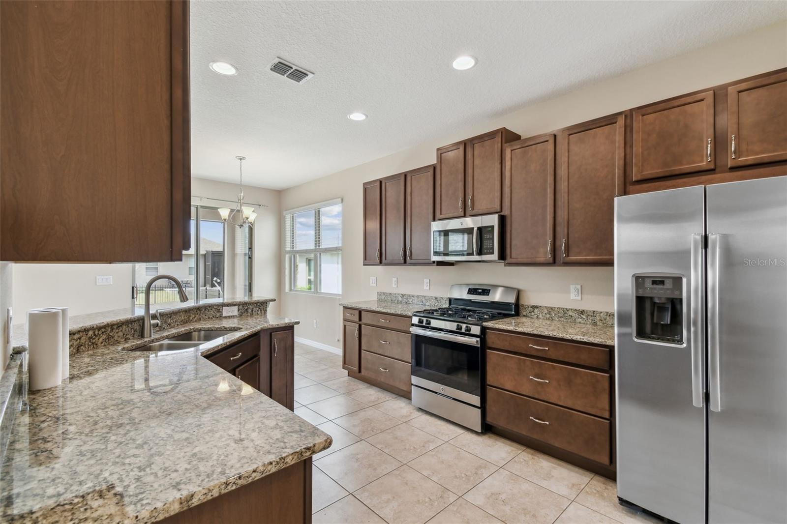 HIGHLAND RANCH THE CANYONS - Residential