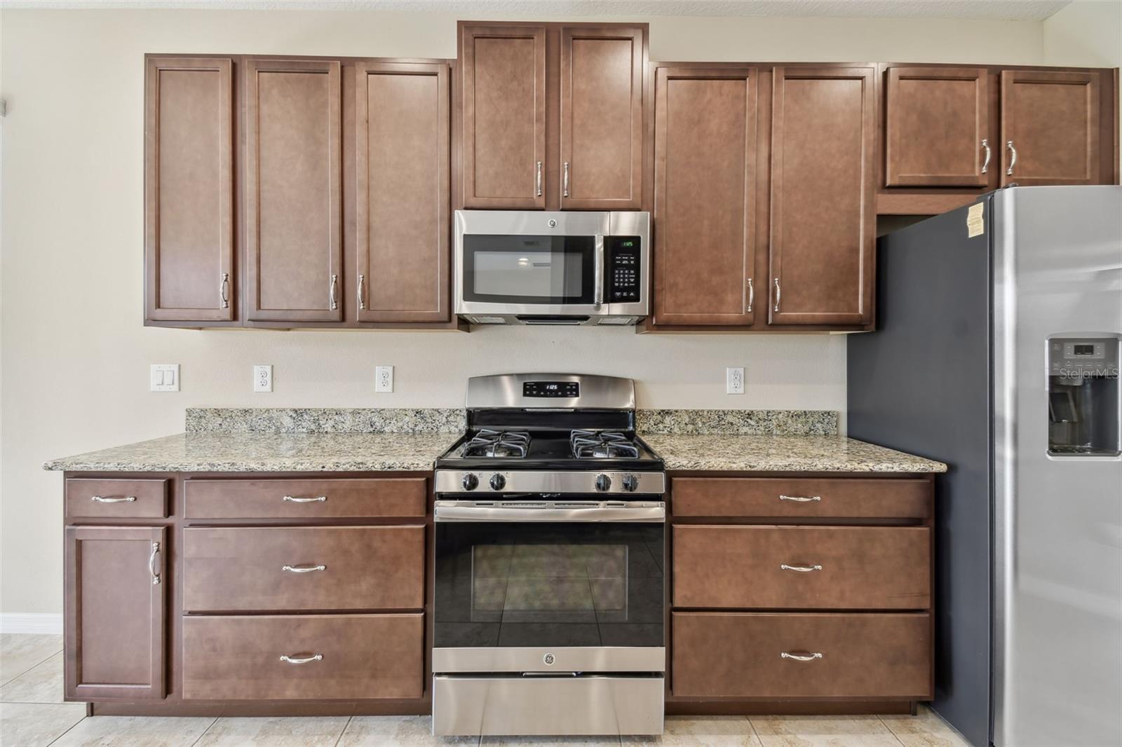 HIGHLAND RANCH THE CANYONS - Residential