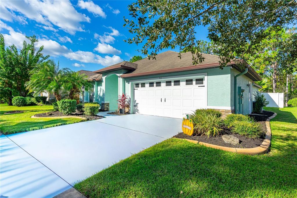 Photo of 30 Foxfield Look, Ormond Beach, FL 32174 (MLS # NS1086244)