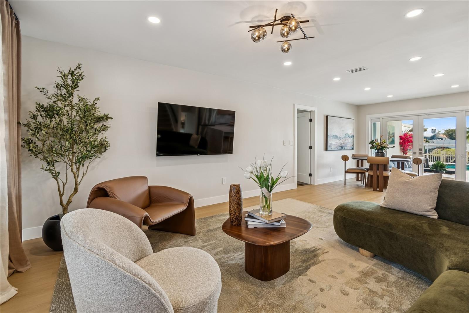 8722 HICKORYWOOD LANE