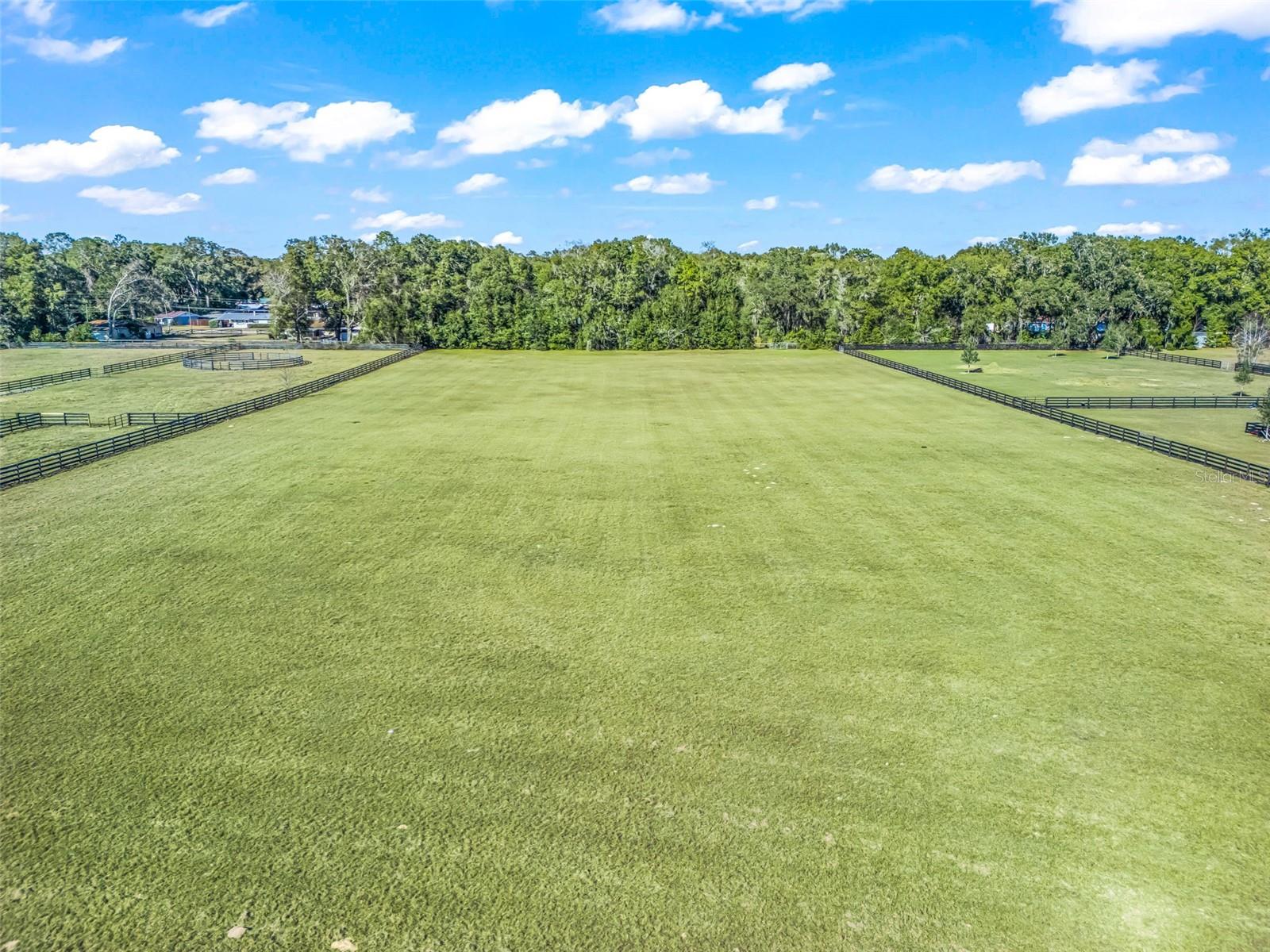 HUNTERDON HAMLET UN 02 - Land