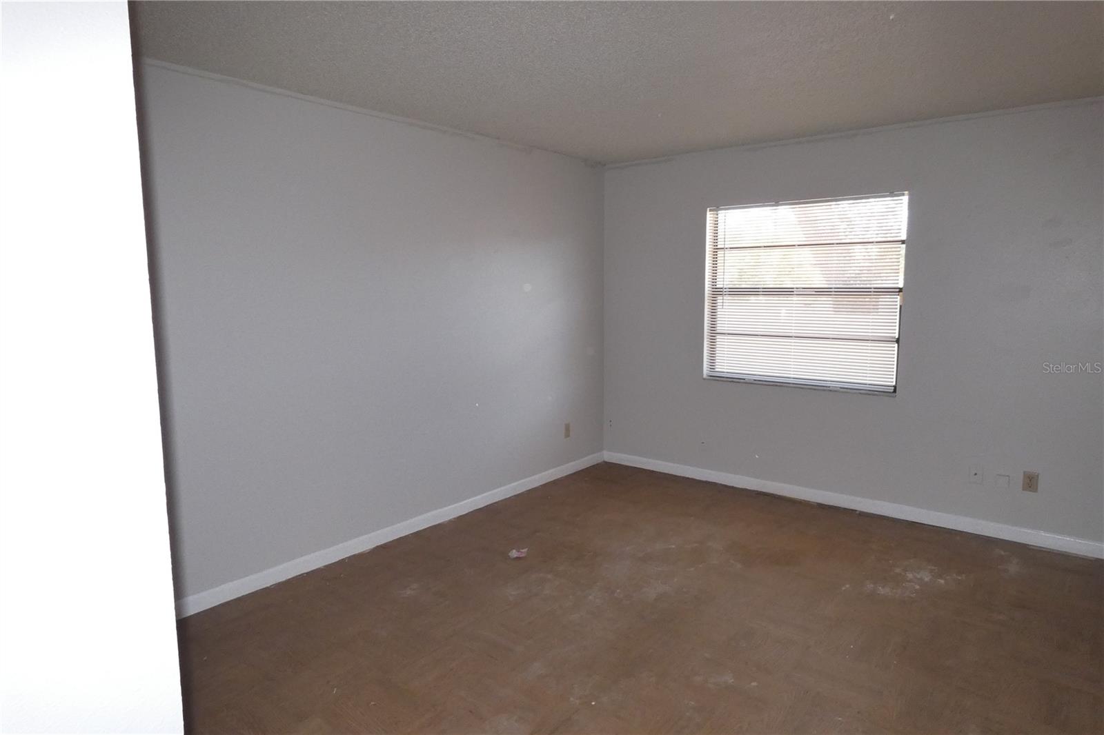 BAYBRIDGE HEIGHTS - Residential Income