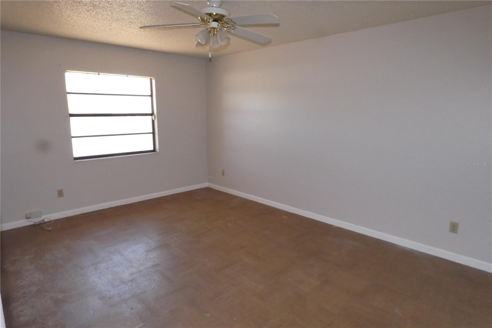 BAYBRIDGE HEIGHTS - Residential Income