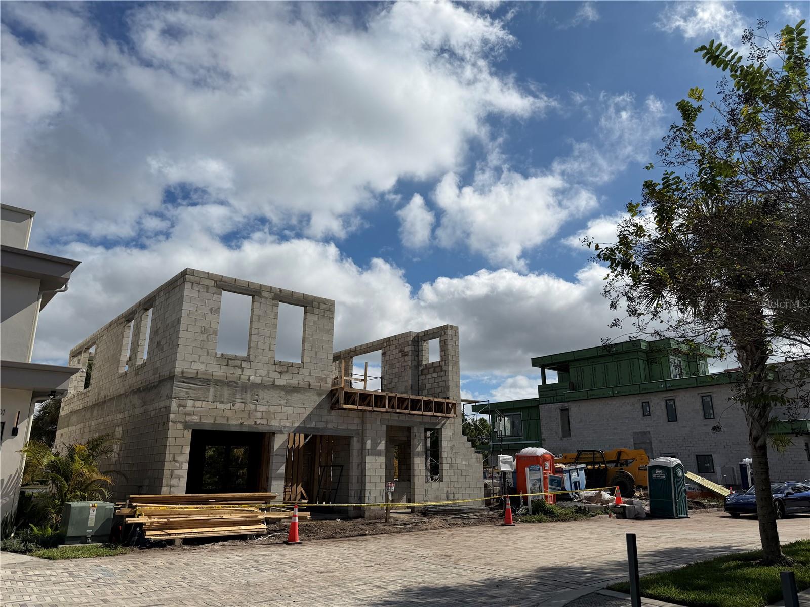 LAUREATE PARK - Residential