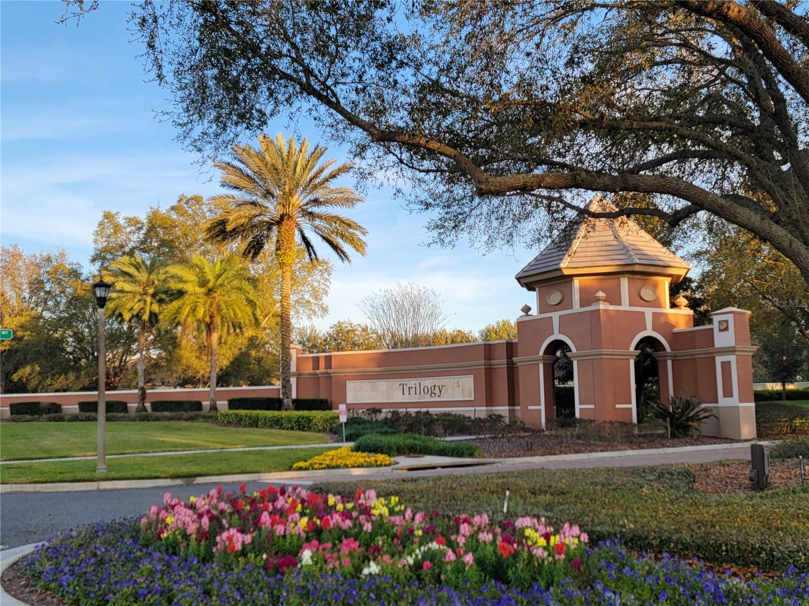 CASCADES/GROVELAND (TRILOGY) - Residential
