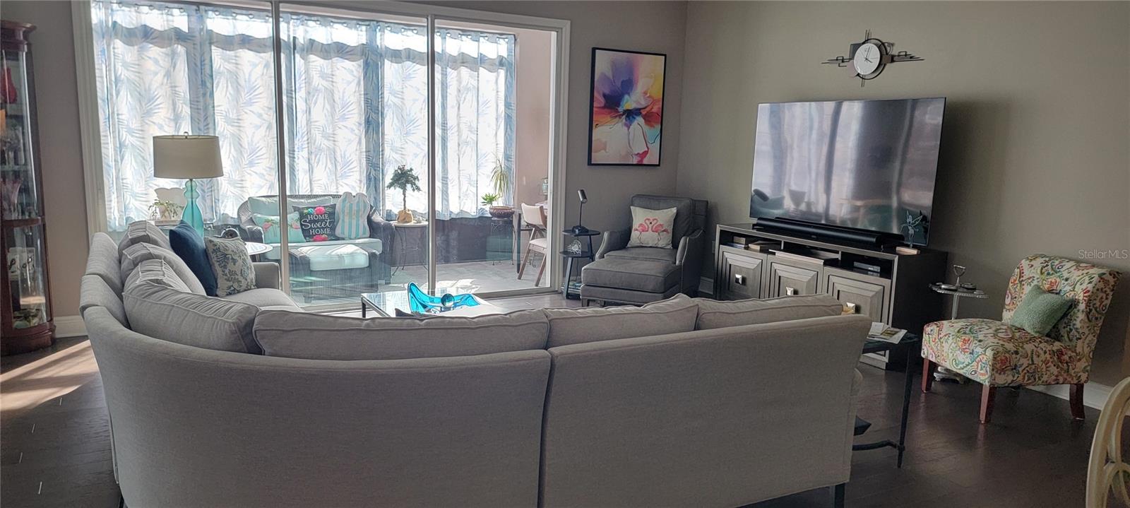 CASCADES/GROVELAND (TRILOGY) - Residential