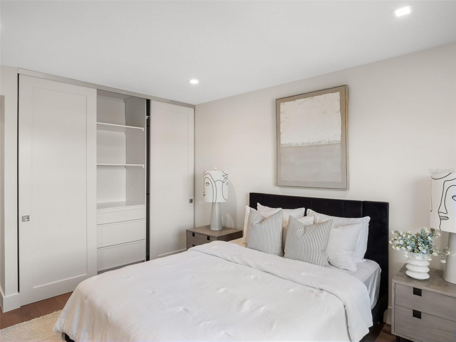 CLOISTERS CONDO - Residential