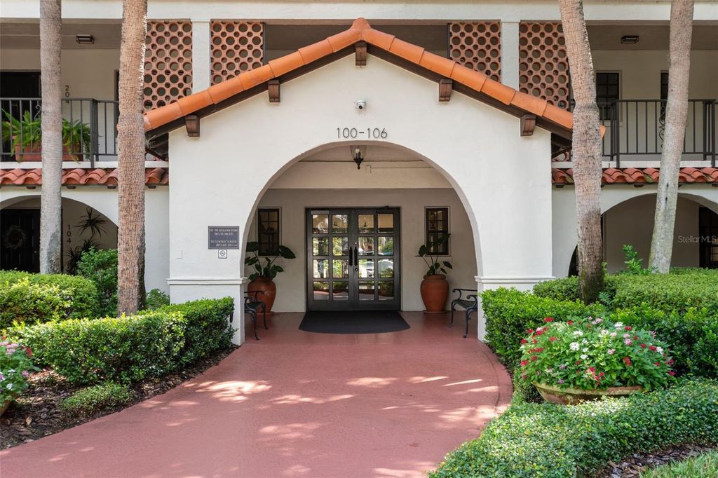 Photo of 100 S Interlachen Avenue #415, Winter Park, FL 32789 (MLS # O6354679)