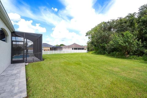 A home in PARRISH