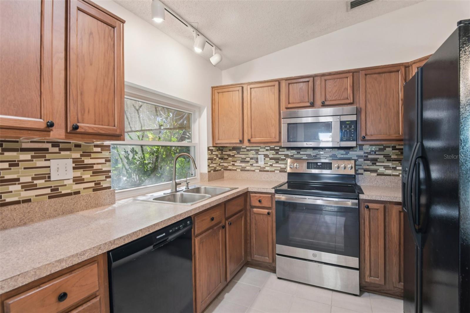 BEACON GROVES UNIT VI - Residential