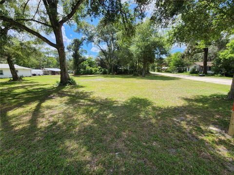 Photo of 360 N Summit Avenue, Lake Helen, FL 32744 (MLS # O6383170)