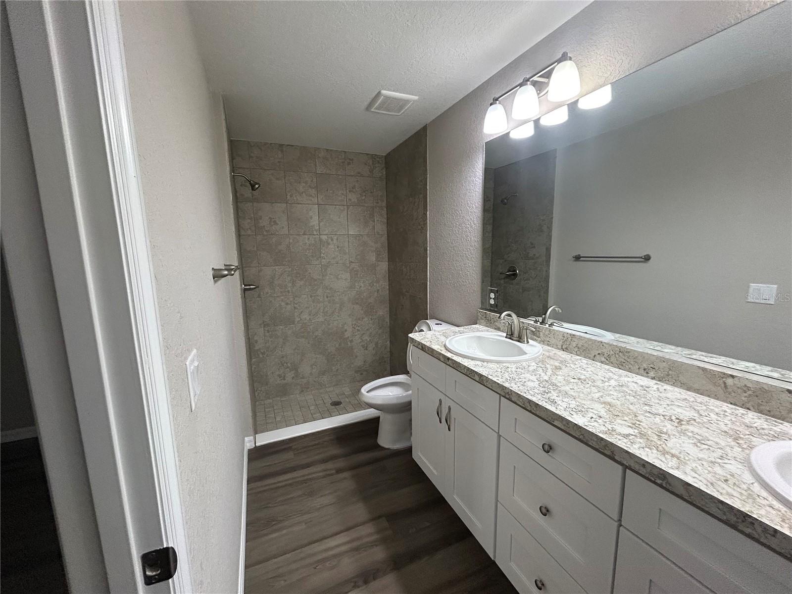 MARION OAKS - Residential Lease