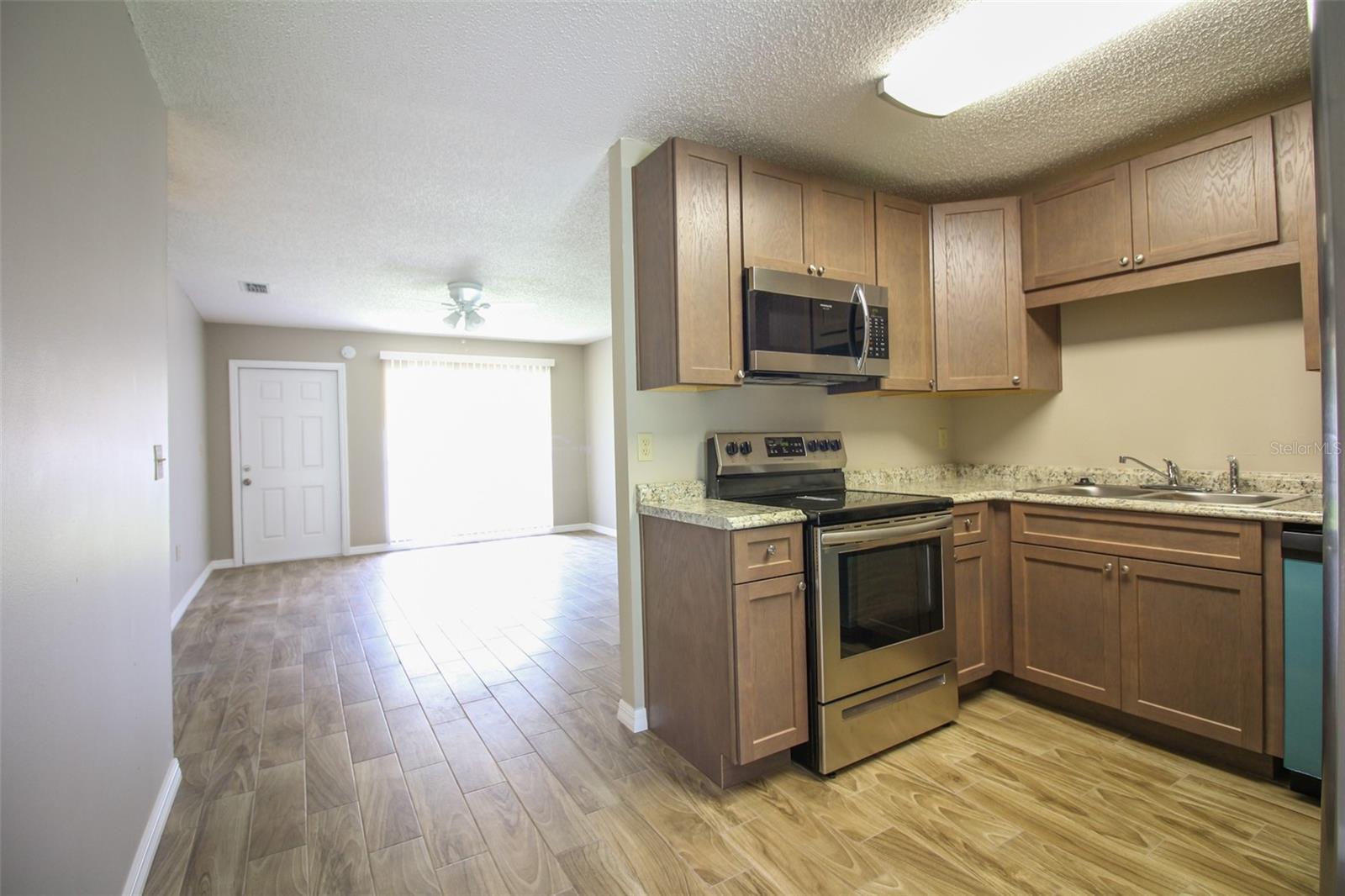 VALENCIA VILLAGE - Residential Lease