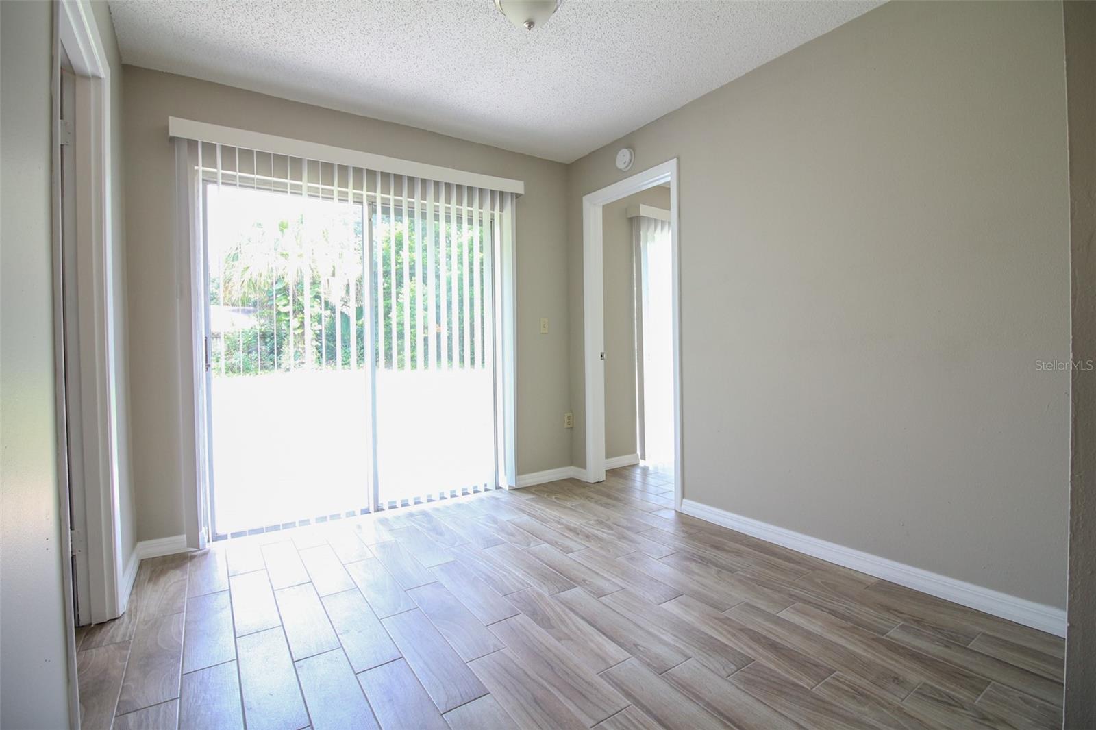 VALENCIA VILLAGE - Residential Lease