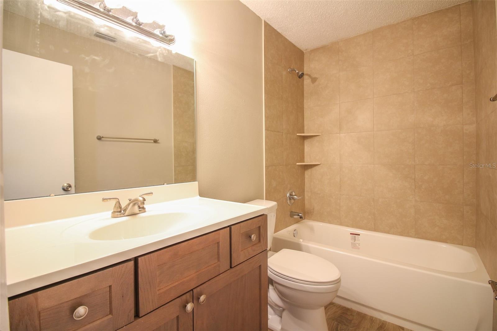 VALENCIA VILLAGE - Residential Lease