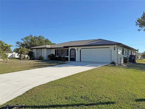 A home in PORT CHARLOTTE