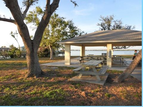 A home in PORT CHARLOTTE