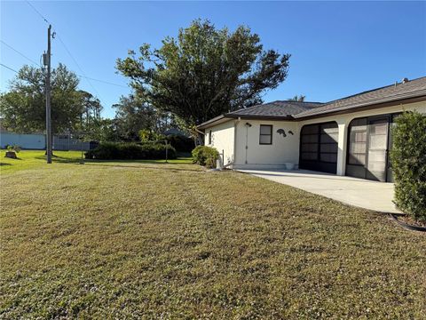 A home in PORT CHARLOTTE