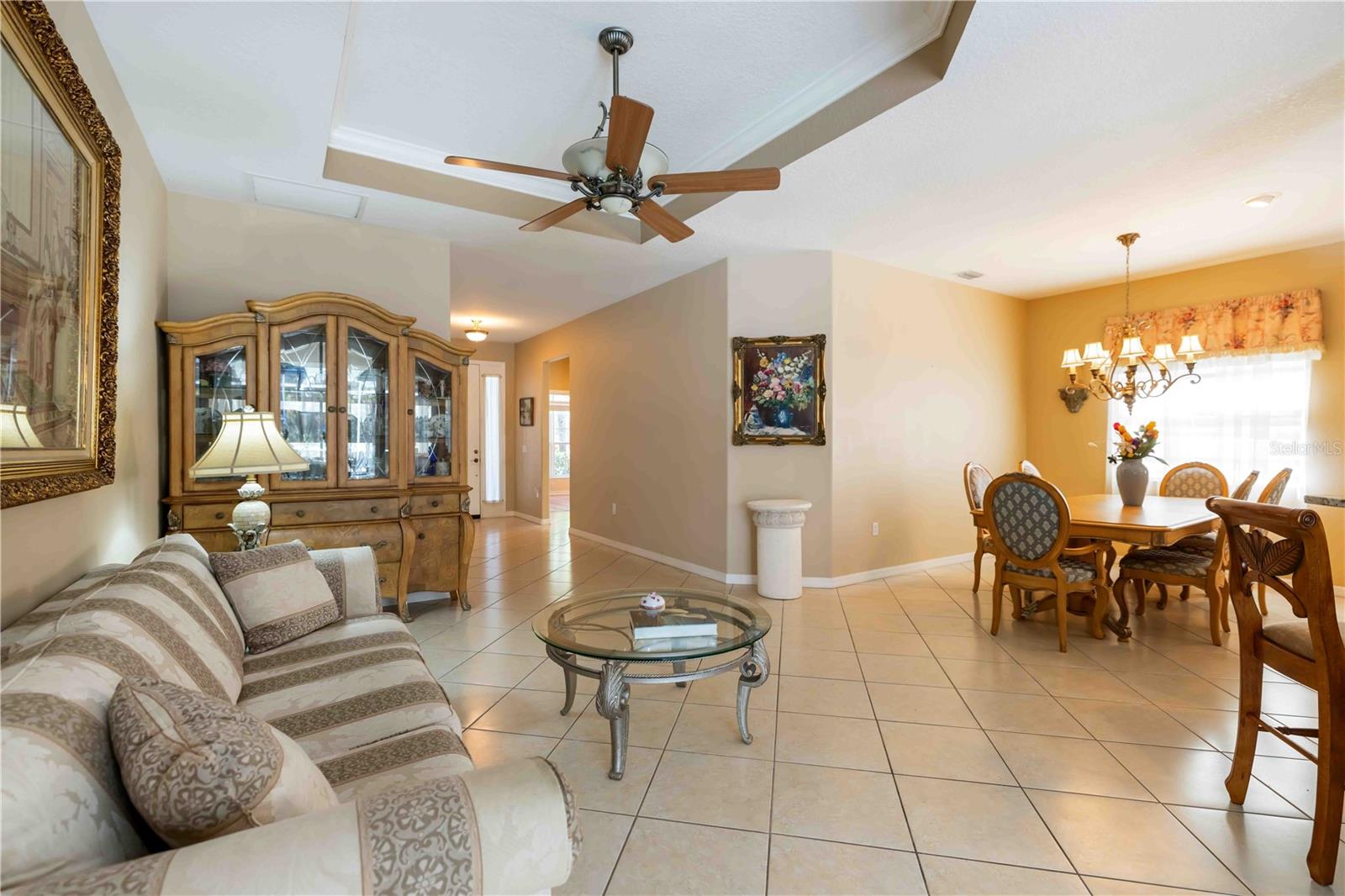 UNIVERSITY PLACE - Residential