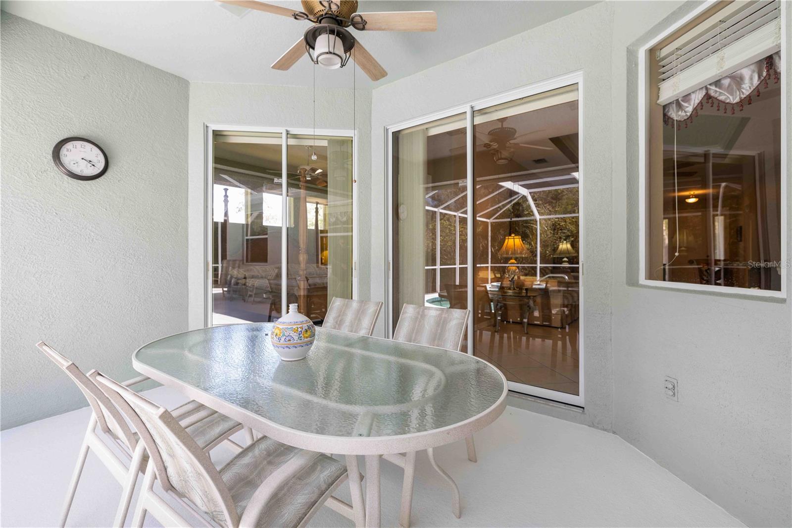 UNIVERSITY PLACE - Residential