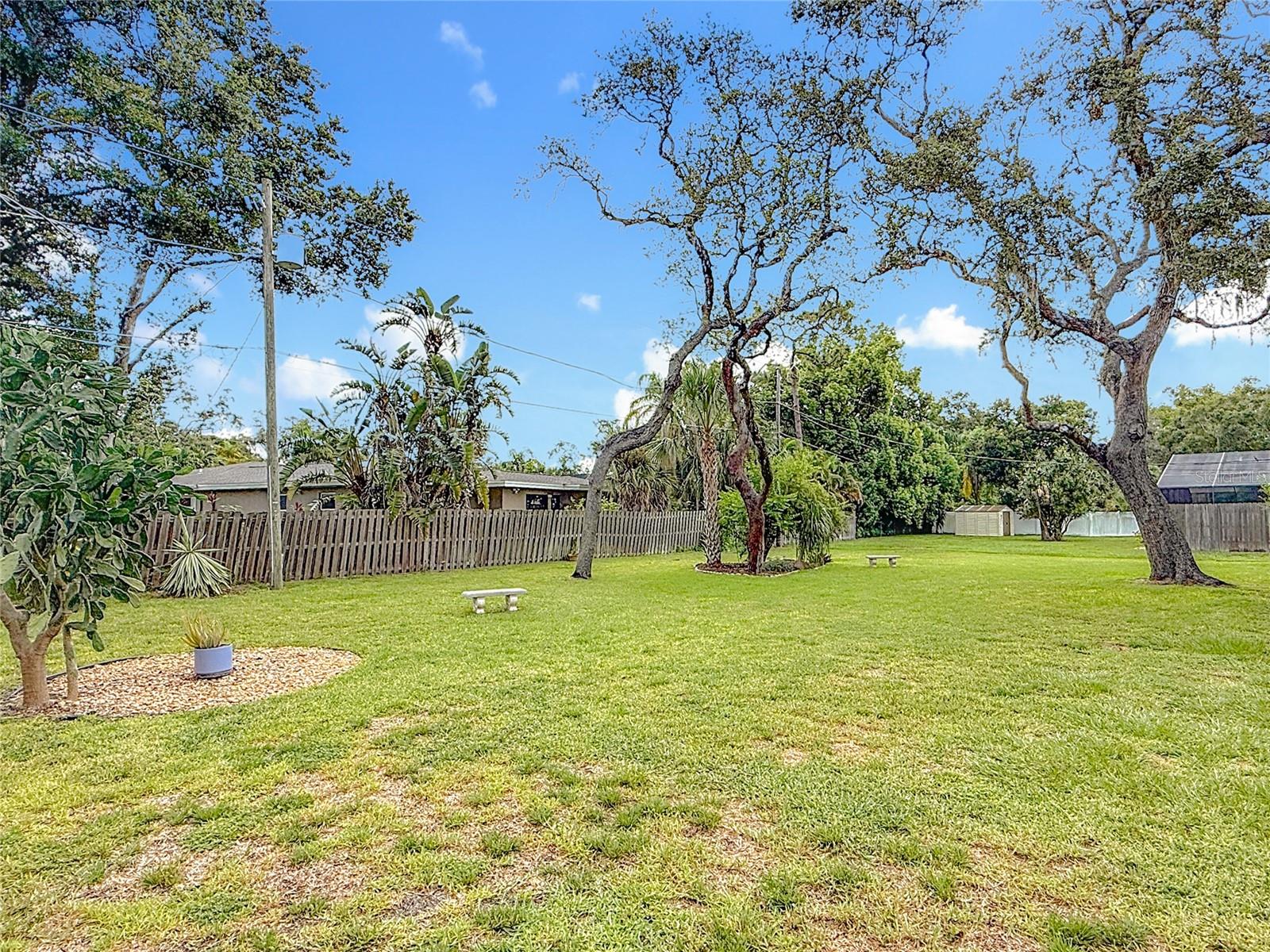 HARBOR BLUFFS SEC 1 - Residential