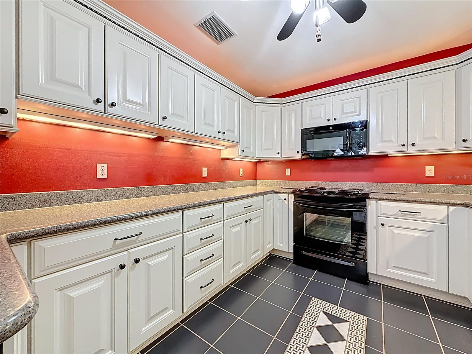 HARBOR BLUFFS SEC 1 - Residential