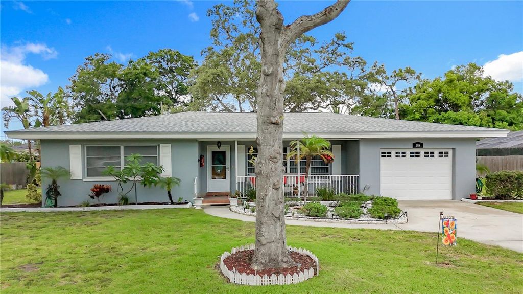 Photo of 108 Indian Rocks Road S, Belleair Bluffs, FL 33770 (MLS # TB8410728)