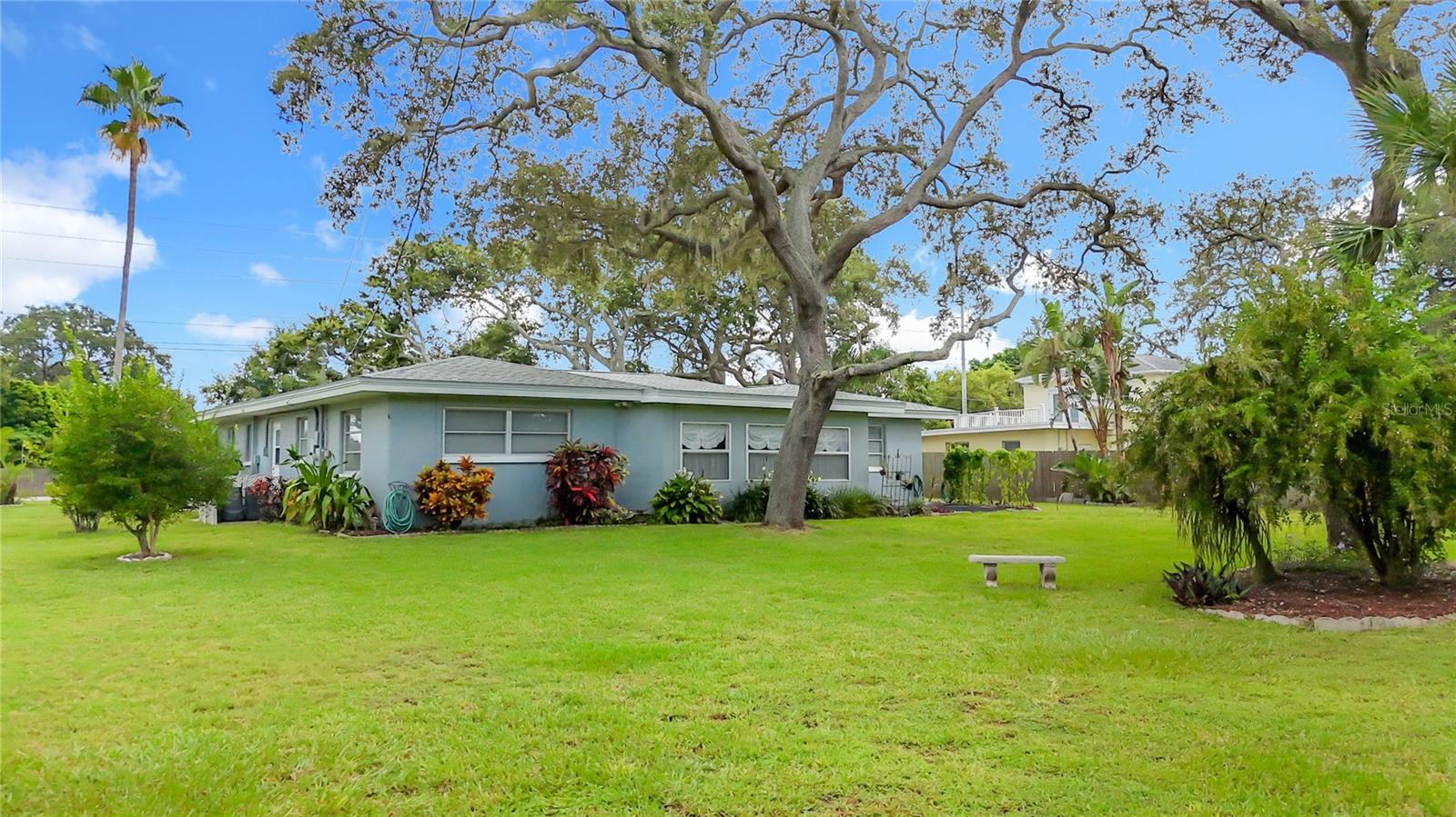 HARBOR BLUFFS SEC 1 - Residential